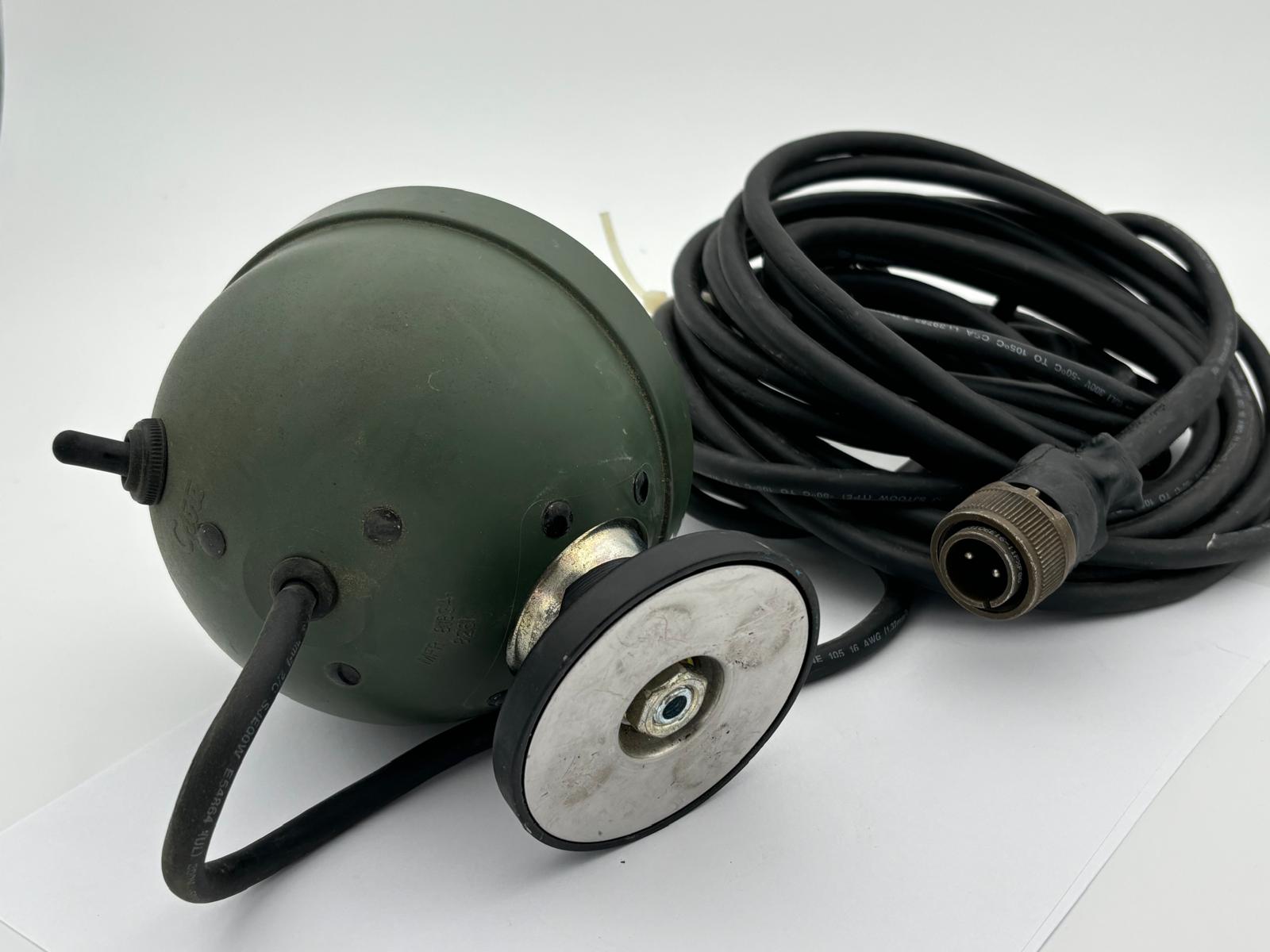 US Army Arbeits - Scheinwerfer mit Magnetfuß