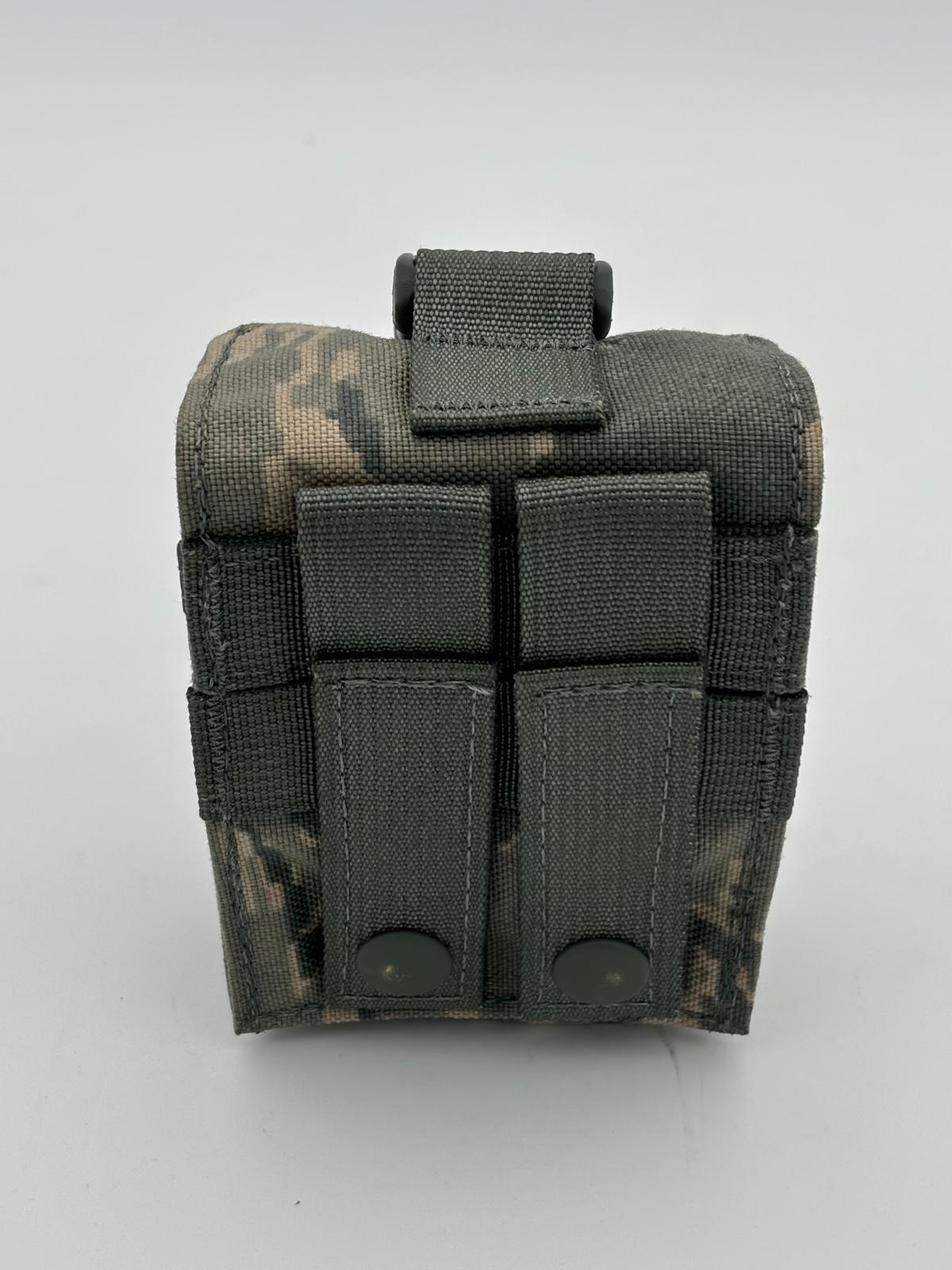 US Army MOLLE II Handgranaten-Tasche im ACU-Tarnmuster