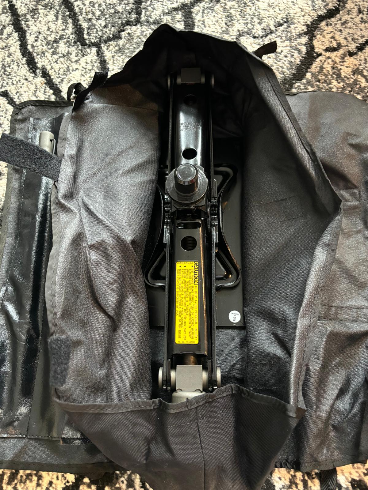 Original Humvee Wagenheber NOS komplett - unbenutzt