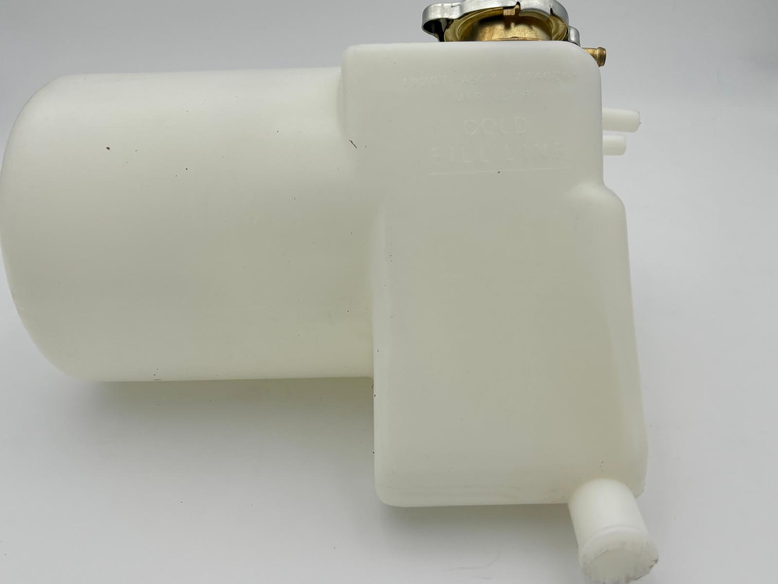 Humvee Kühlwasser Ausgleichsbehälter NEU
