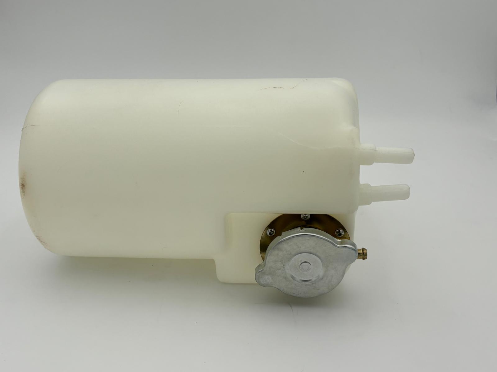 Humvee Kühlwasser Ausgleichsbehälter NEU